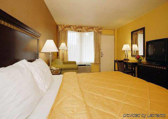 Red Roof Inn Evergreen Kamer foto